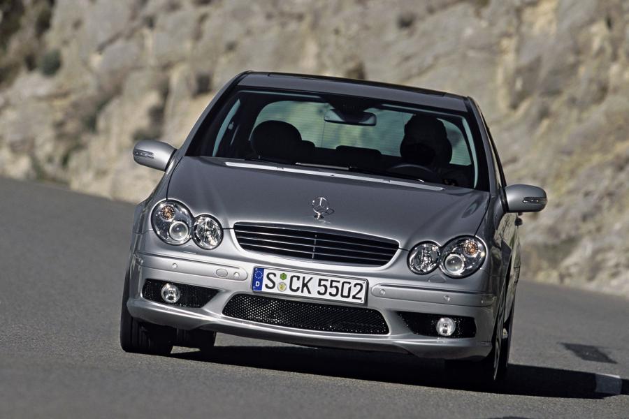  Mercedes-Benz C55 AMG 2005 года  (фото 33 из 37)
